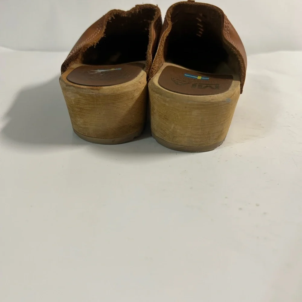 MIA Swedish Women's Traditional Wood Heel Leather Slide On Shoes SZ 38